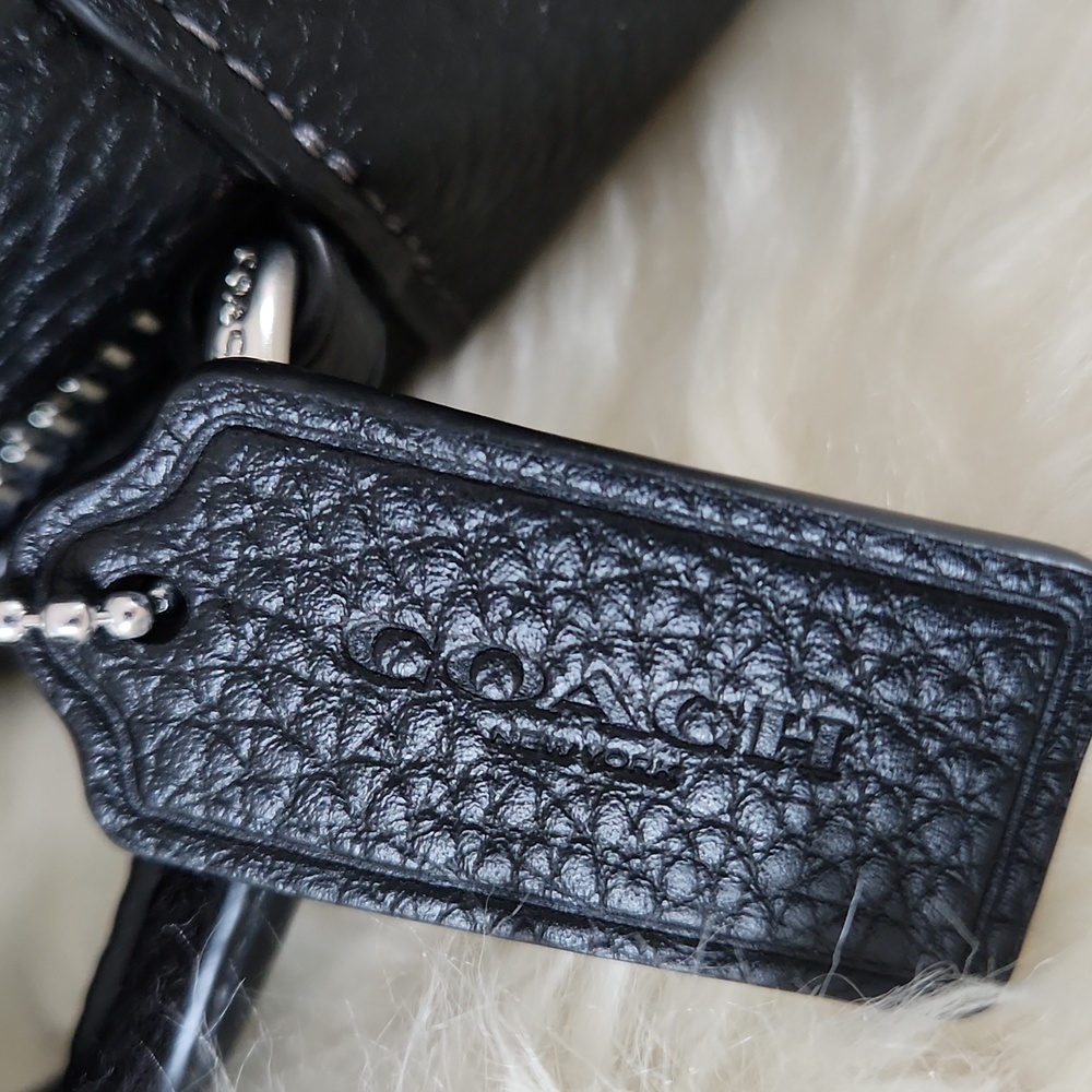 Gorgeous NWT Coach Star Emblem Jacquard Signature Mini Jamie Crossbody 🖤⭐️🎁 - Picture 8 of 16